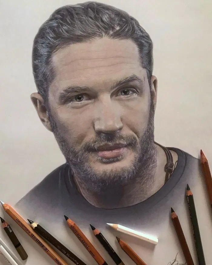 Russian Artist Creates Amazing Hyperrealistic Portraits That Seem To Jump Off The Page (30 Pics)