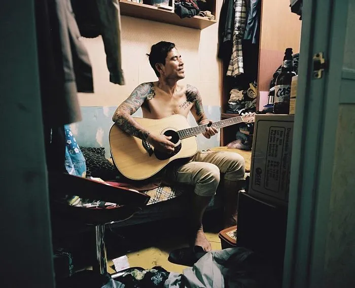 Poor-South-Korea-Living-Conditions-Goshiwon-Photography-Sim-Kyu-Dong