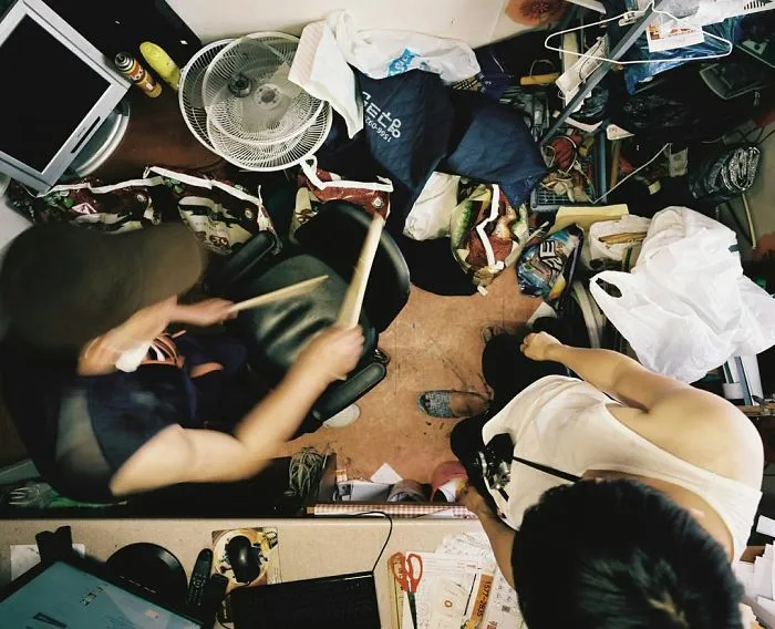 South Korean Photographer Sim Kyu-Dong Shows How The Poor Live In ‘Goshitels' In 30 Powerful Photos