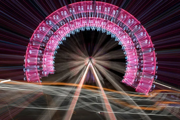 13 Long Exposure Zoom Pictures I Took Of A Ferris Wheel