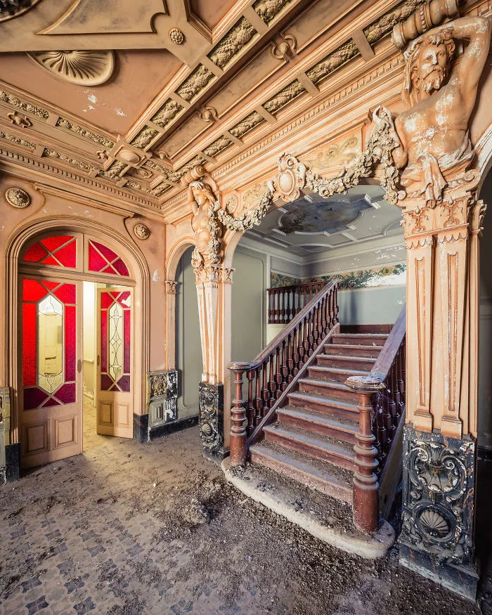 Just A Normal Peasant House (Portugal)