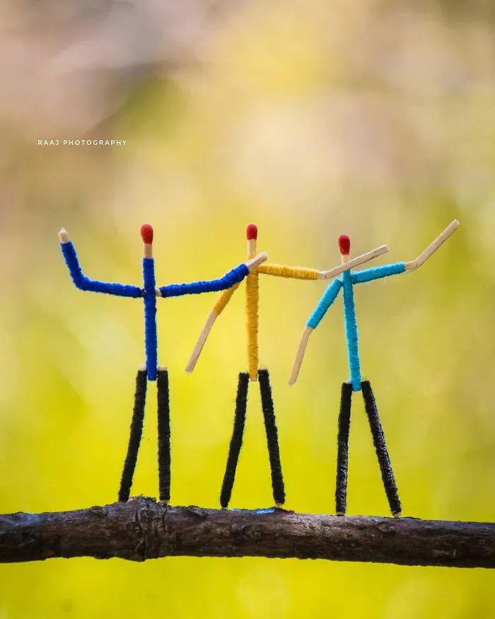 Artist Depicts The Everyday Lives And Struggles Of Matchsticks (31 Pics)
