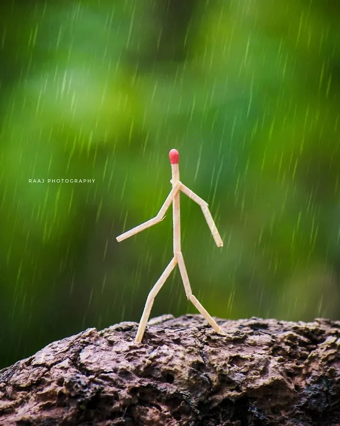 Artist Depicts The Everyday Lives And Struggles Of Matchsticks (31 Pics)