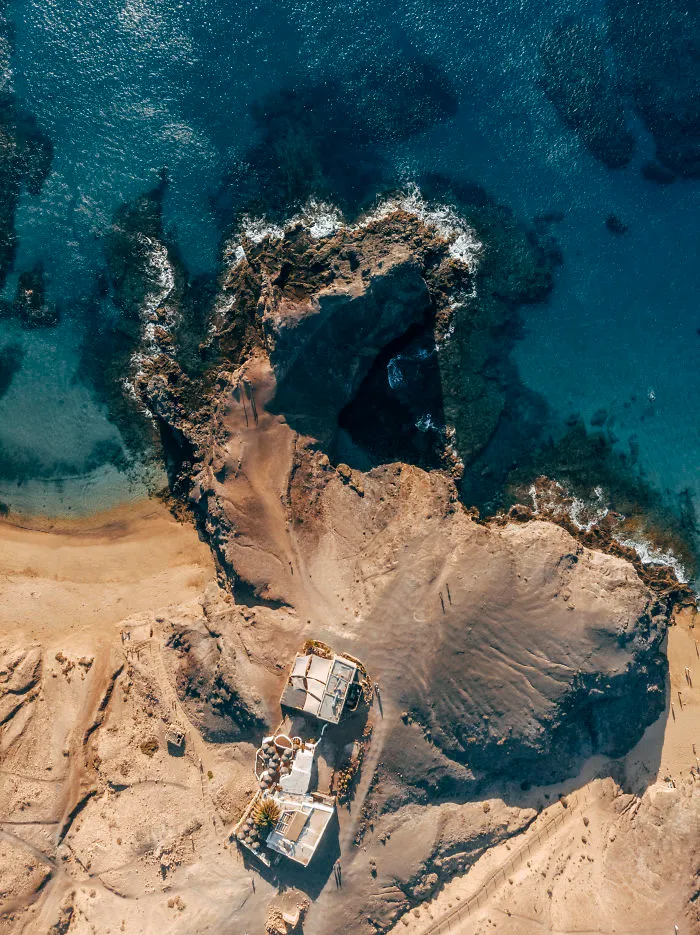 I Traveled To The Island Of Lanzarote And Captured Its Mars-Like Scenery (14 Pics) 