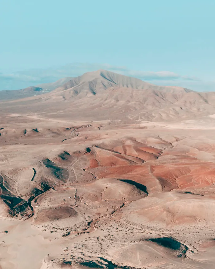 I Traveled To The Island Of Lanzarote And Captured Its Mars-Like Scenery (14 Pics) 