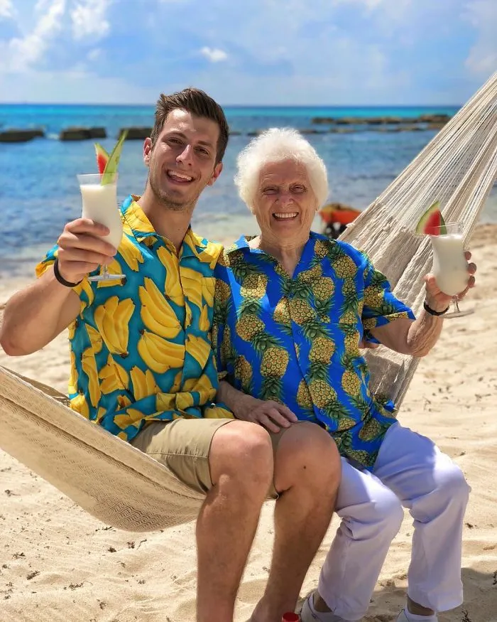 93-Year-Old Grandma & Her Grandson Dress-Up In Ridiculous Outfits, And People Love It (30 Pics)