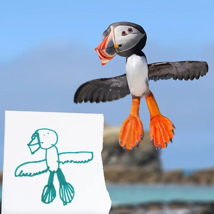 Este padre photoshopea los dibujos de sus hijos como si fueran reales, y son terroríficamente divertidos (30 imágenes)