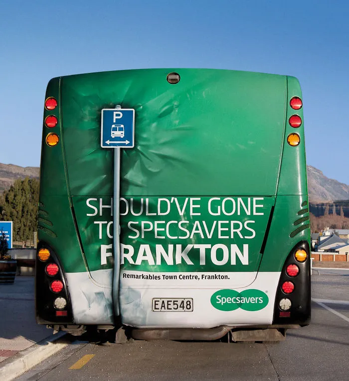 Specsavers: Bus Crash