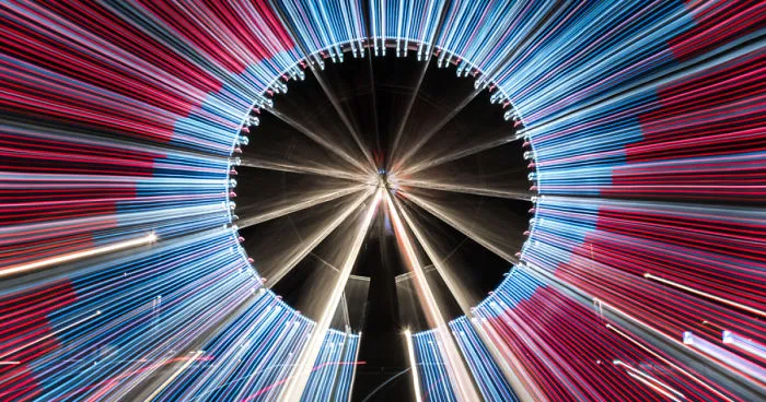 13 Long Exposure Zoom Pictures I Took Of A Ferris Wheel