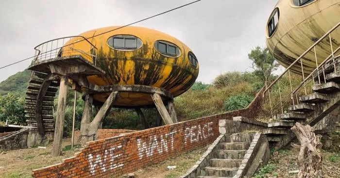 I Explored The Mysterious Ufo Village In Taiwan