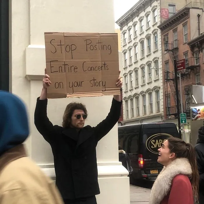 Stop Posting Entire Concerts On Your Story