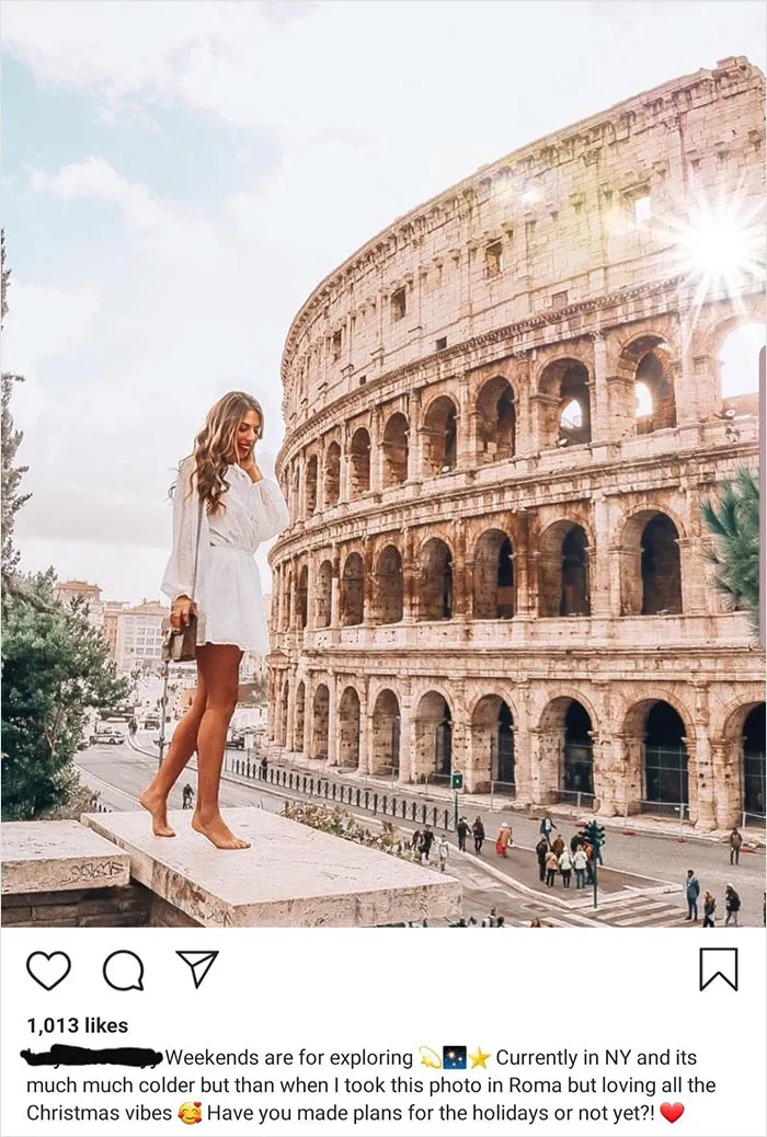 ... She Very Obviously Was Not In This Photo Before She Photoshopped Herself In