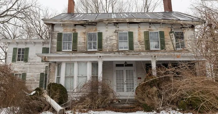 The Hidden Legacy Of The Abandoned Farmhouse That I Found In Long Island, New York