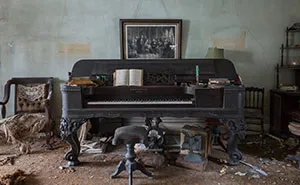 The Hidden Legacy Of The Abandoned Farmhouse That I Found In Long Island, New York