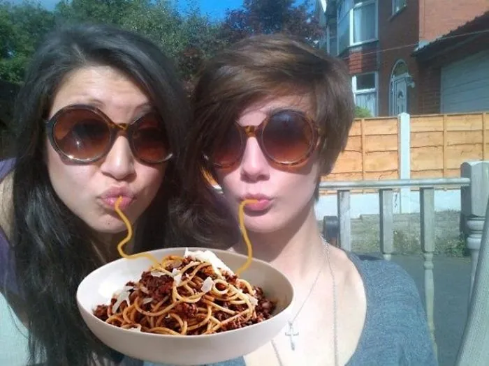 25 Times Internet Trolls Fixed Duckface Selfies By Adding Spaghetti