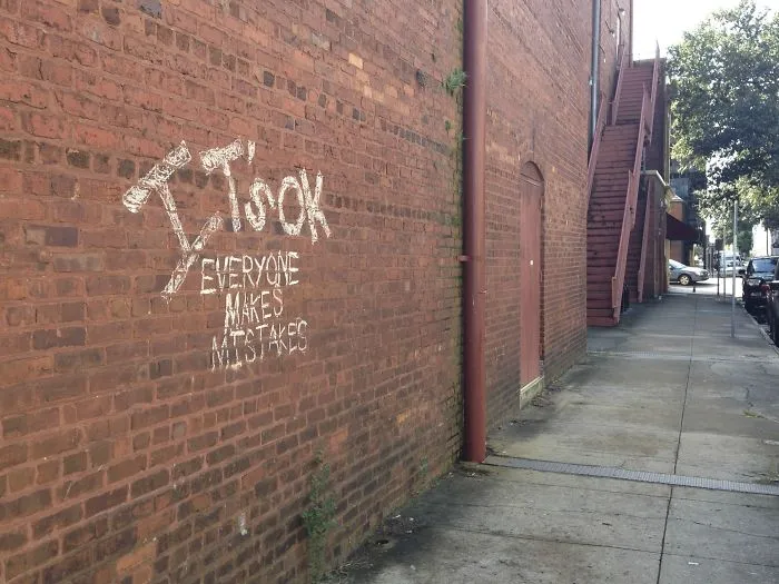 30 Examples Of Hilariously Polite Graffiti
