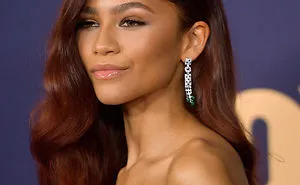 35 Strong Female Celebrities Hairstyles And Colors. It's Time To Get Inspired!