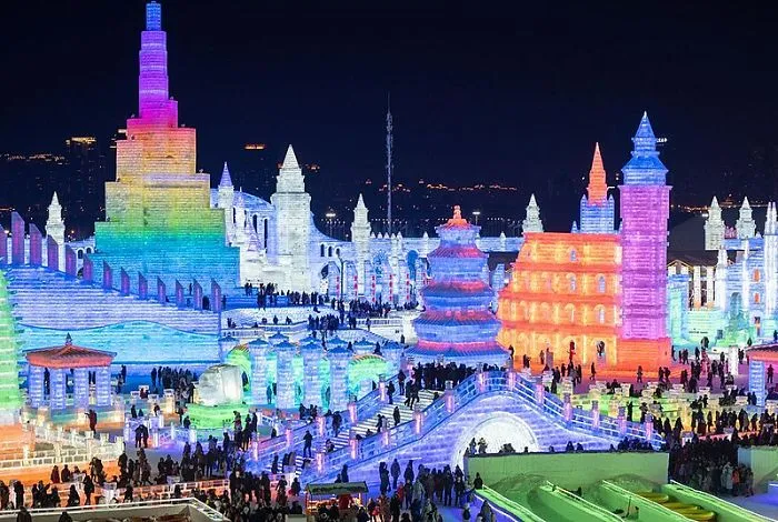 These 24 Breathtaking Photos From Harbin Snow And Ice Festival Will Make You Wanderlust