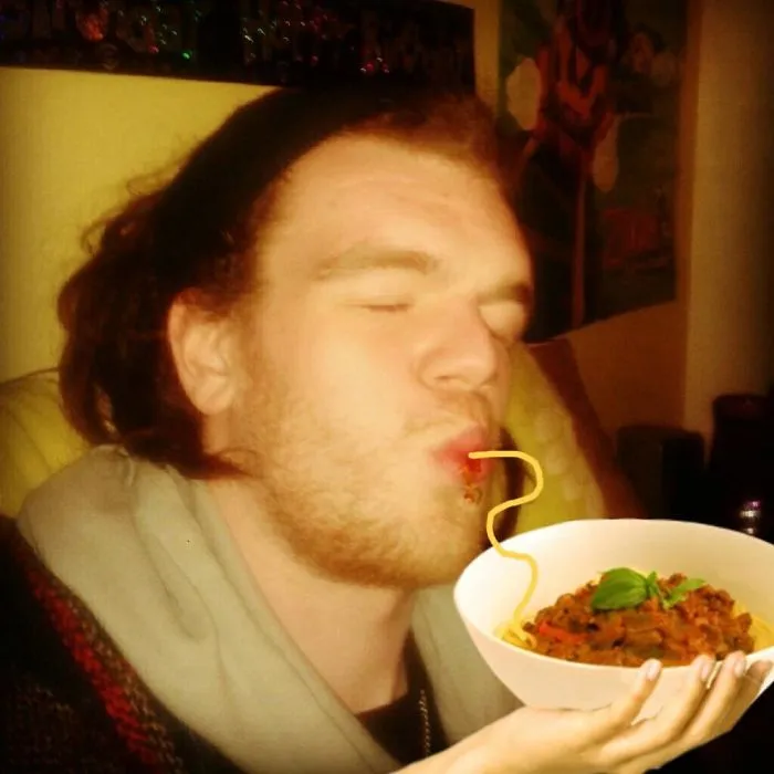 25 Times Internet Trolls Fixed Duckface Selfies By Adding Spaghetti