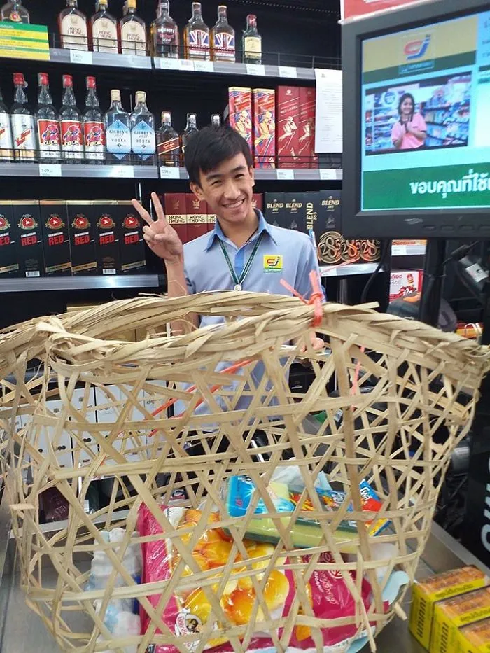 As Thailand Is Banning Plastic Bags, These 30 People Have Come Up With Awesome And Unusual Alternatives