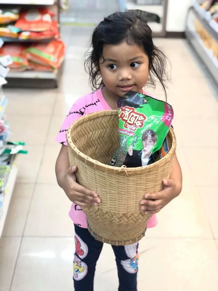As Thailand Is Banning Plastic Bags, These 30 People Have Come Up With Awesome And Unusual Alternatives