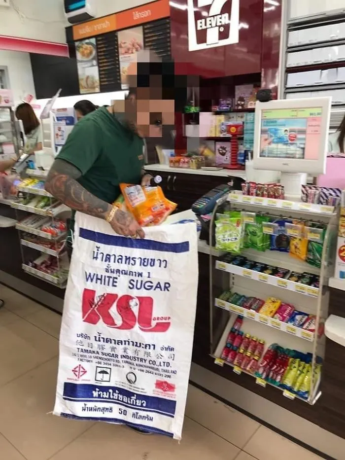 As Thailand Is Banning Plastic Bags, These 30 People Have Come Up With Awesome And Unusual Alternatives
