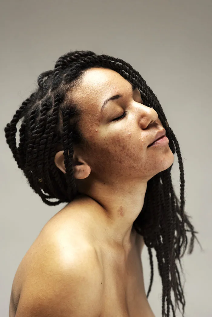 In The World Of Filters And Facetune, This Photographer Calls Us To Appreciate The Real Faces Of Women