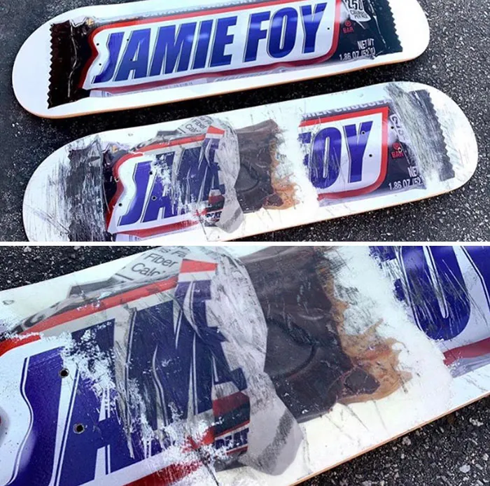 Tabla de skate que al desgastarse muestra otra capa del dibujo