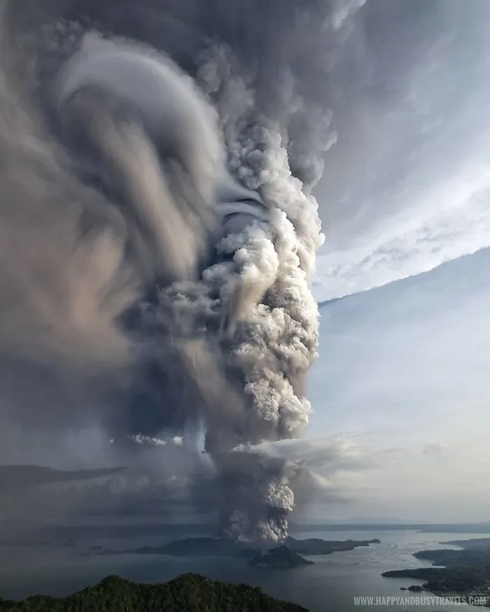 30 Photos That Show The Terrifying Power Of The Taal Volcano Which Just Erupted In The Philippines