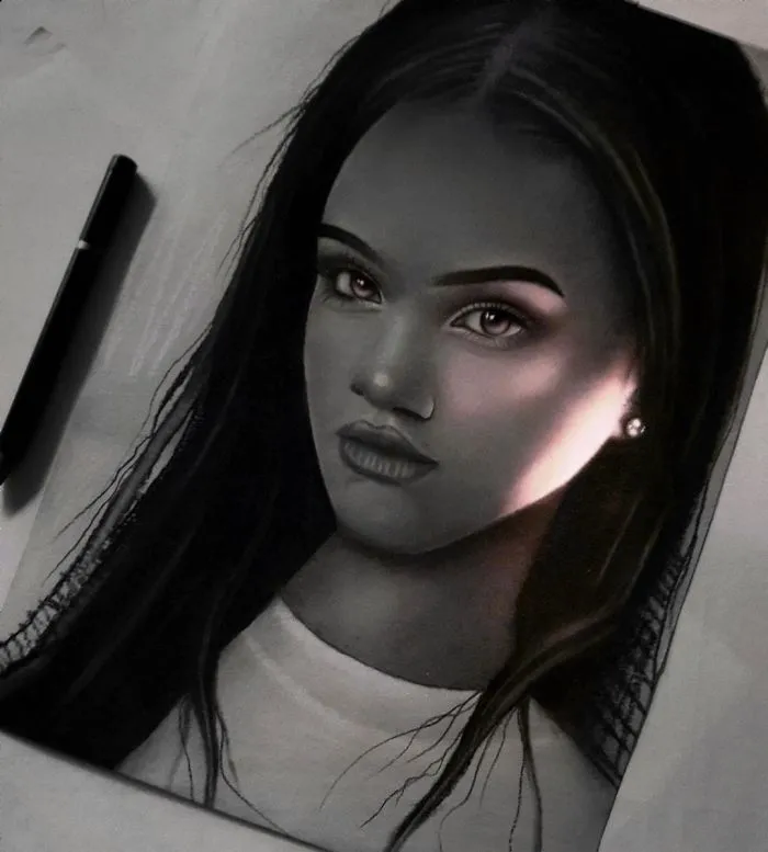 Este artista mexicano consigue que sus dibujos reluzcan con una técnica única, y el resultado es alucinante