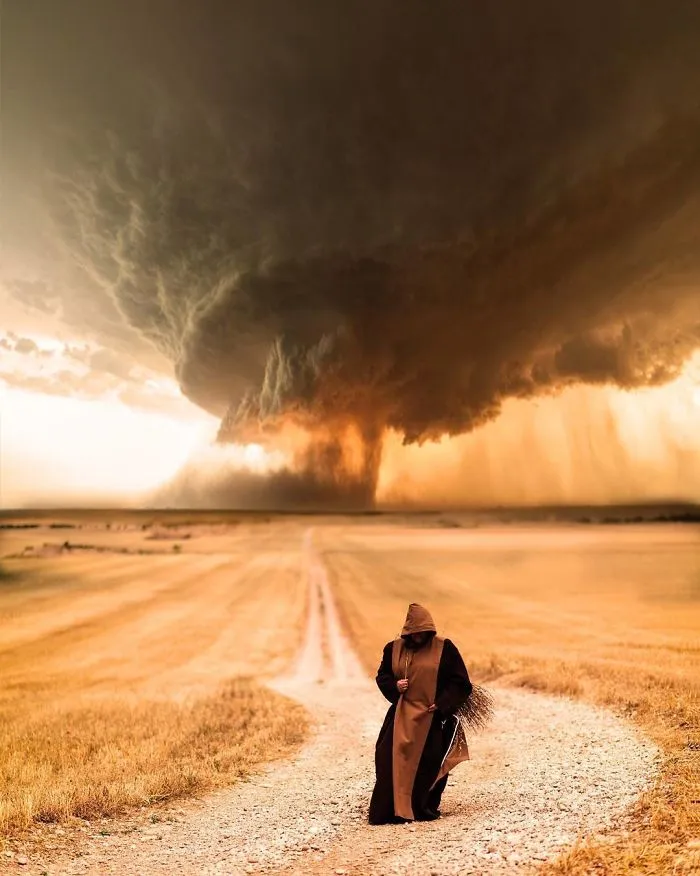 I Turn My Dreams Into Surreal Pictures By Editing Them (61 Pics)