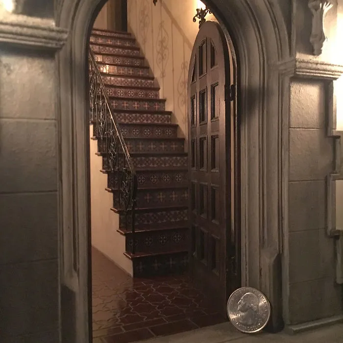30 Historically Accurate Miniature Rooms That This Artist Builds On A 1:12 Scale