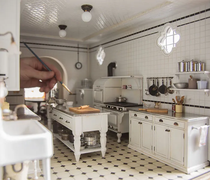 30 Historically Accurate Miniature Rooms That This Artist Builds On A 1:12 Scale