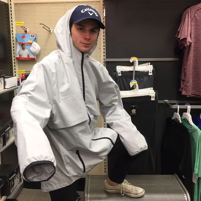 Guy Shows What $20 Can Get You At Thrift Stores, And The Results Are So Stupid It's Hilarious