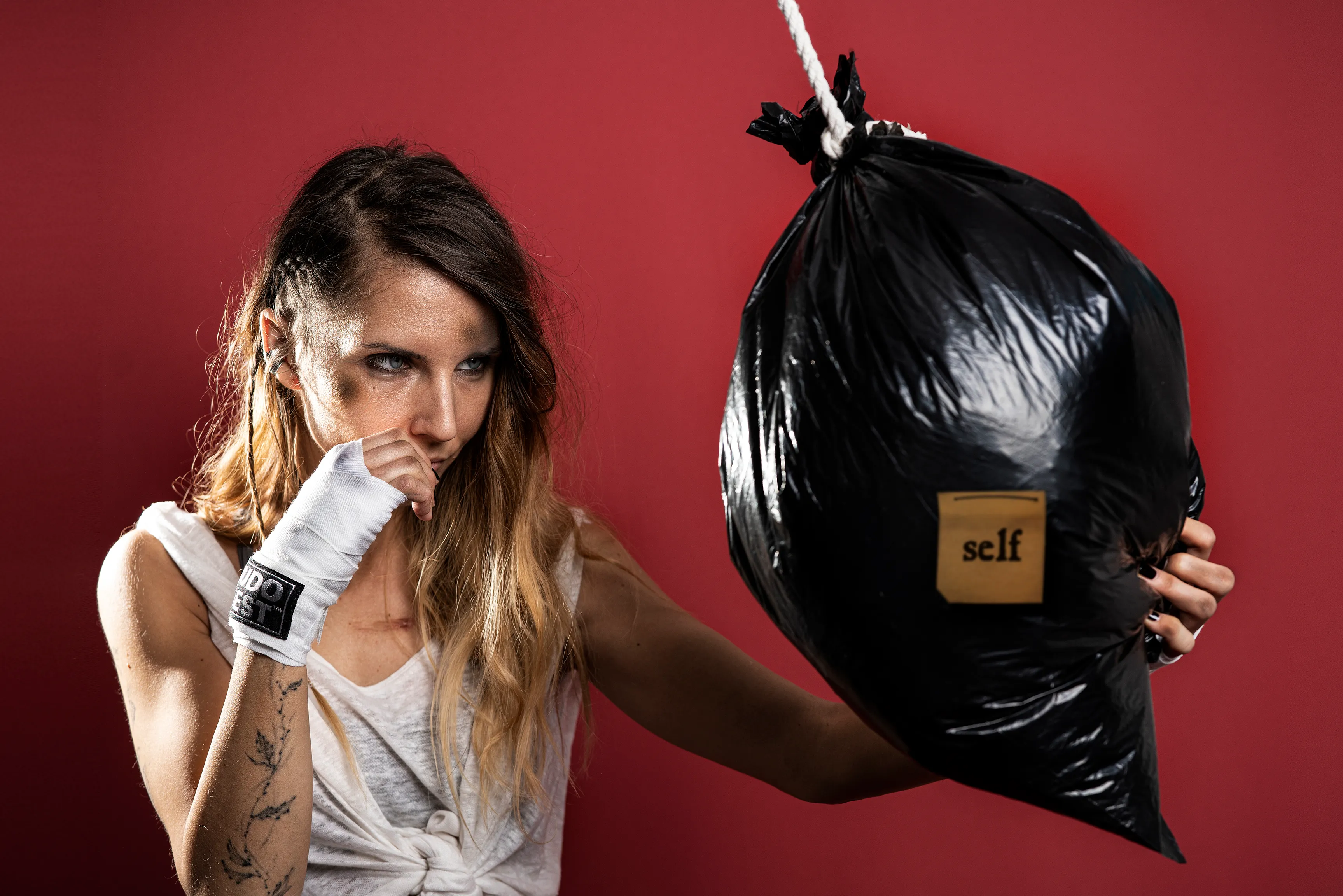 Elena Boxing Herself