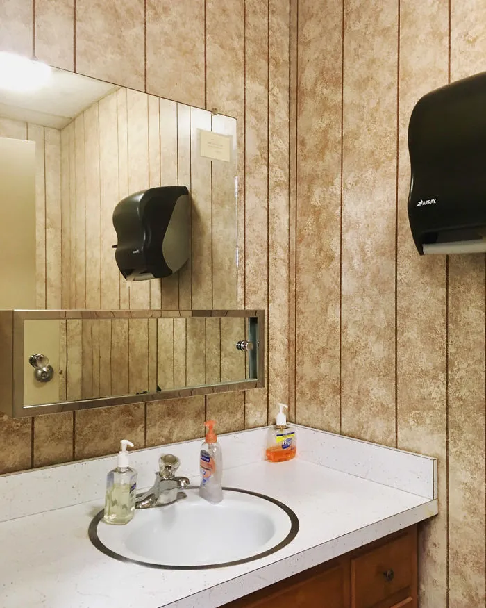 51 Restrooms In Cleveland That Were Worth A Photo