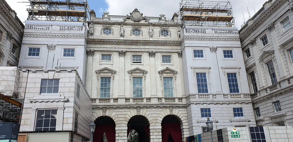 Specialist Printer Creates Ultra-Realistic Building Wrap For Somerset House