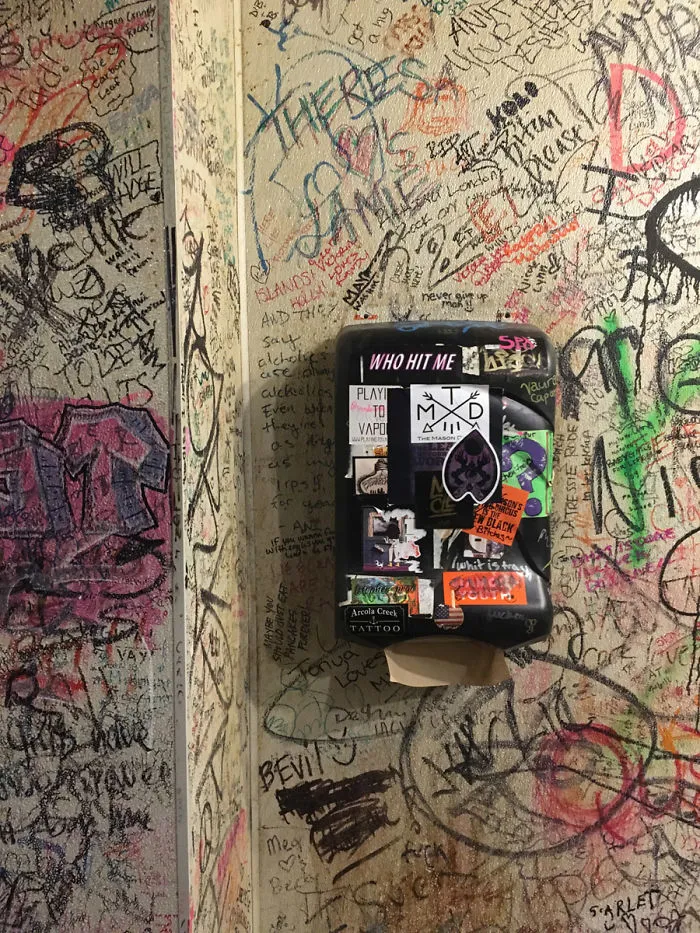 51 Restrooms In Cleveland That Were Worth A Photo