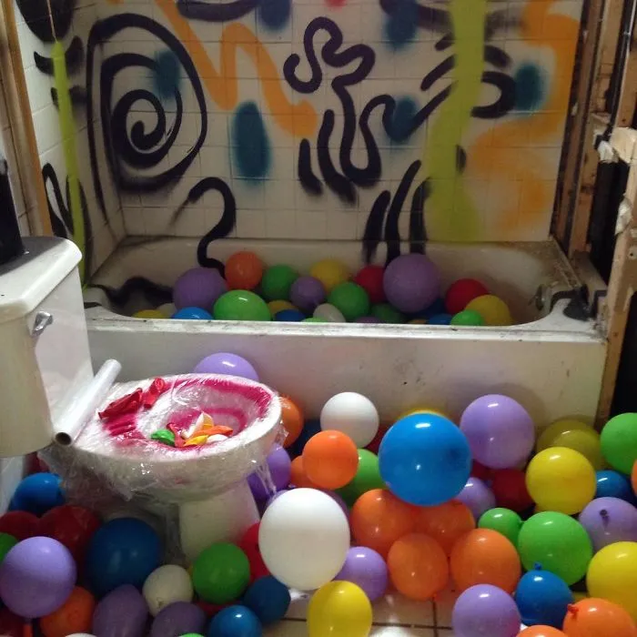 51 Restrooms In Cleveland That Were Worth A Photo