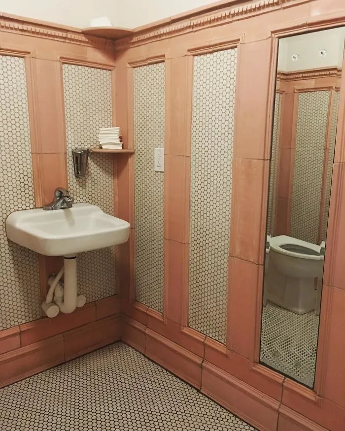 51 Restrooms In Cleveland That Were Worth A Photo