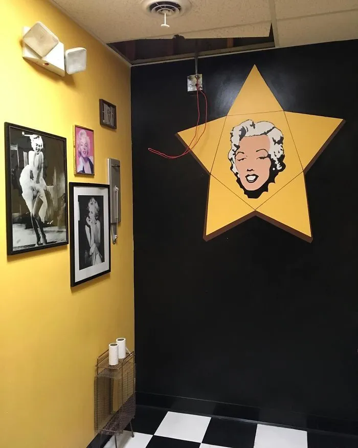 51 Restrooms In Cleveland That Were Worth A Photo