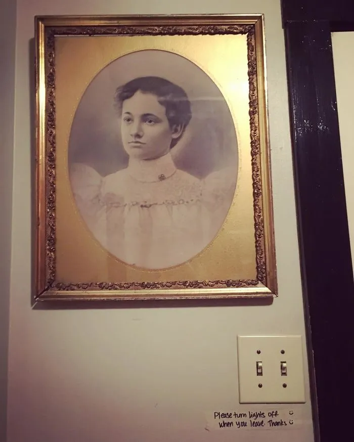 51 Restrooms In Cleveland That Were Worth A Photo