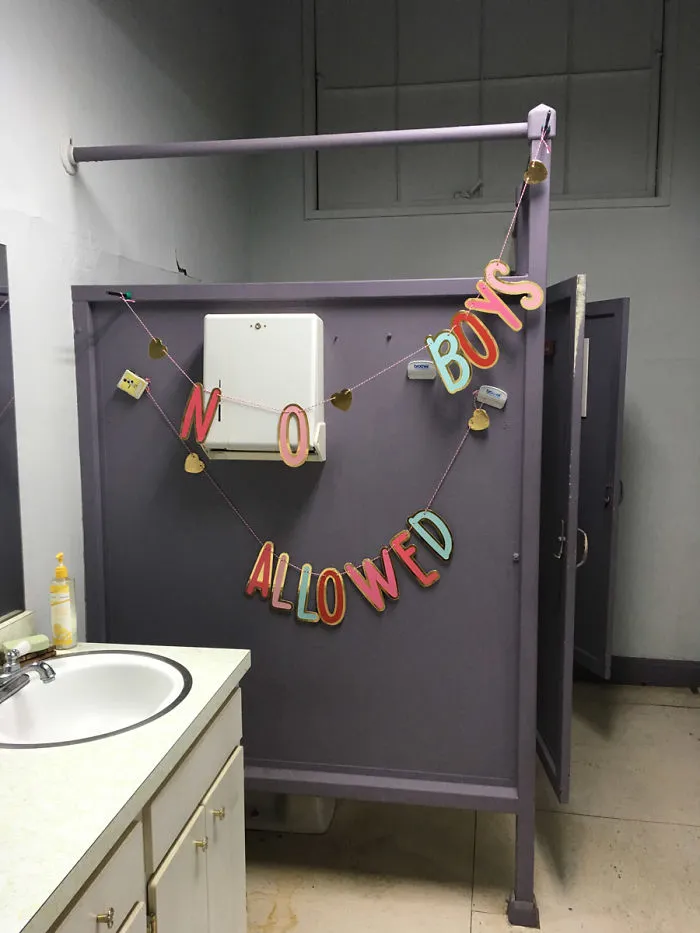 51 Restrooms In Cleveland That Were Worth A Photo
