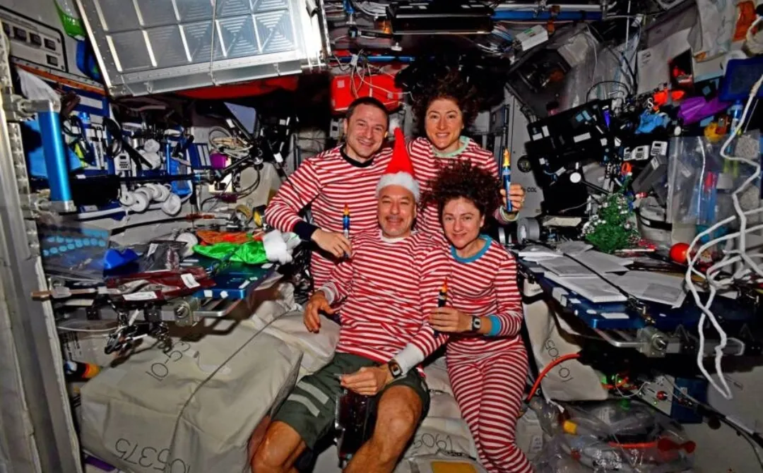 Iss Astronauts Baked History’s First-Ever Batch Of Space Cookies Using Zero-Gravity Oven