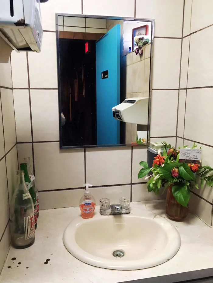 51 Restrooms In Cleveland That Were Worth A Photo