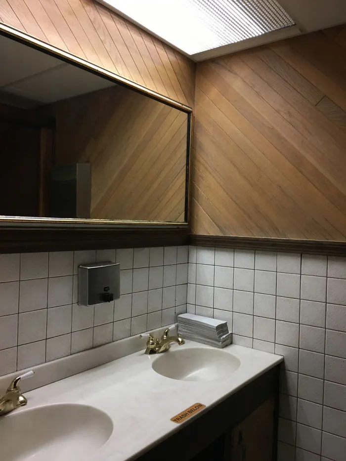 51 Restrooms In Cleveland That Were Worth A Photo