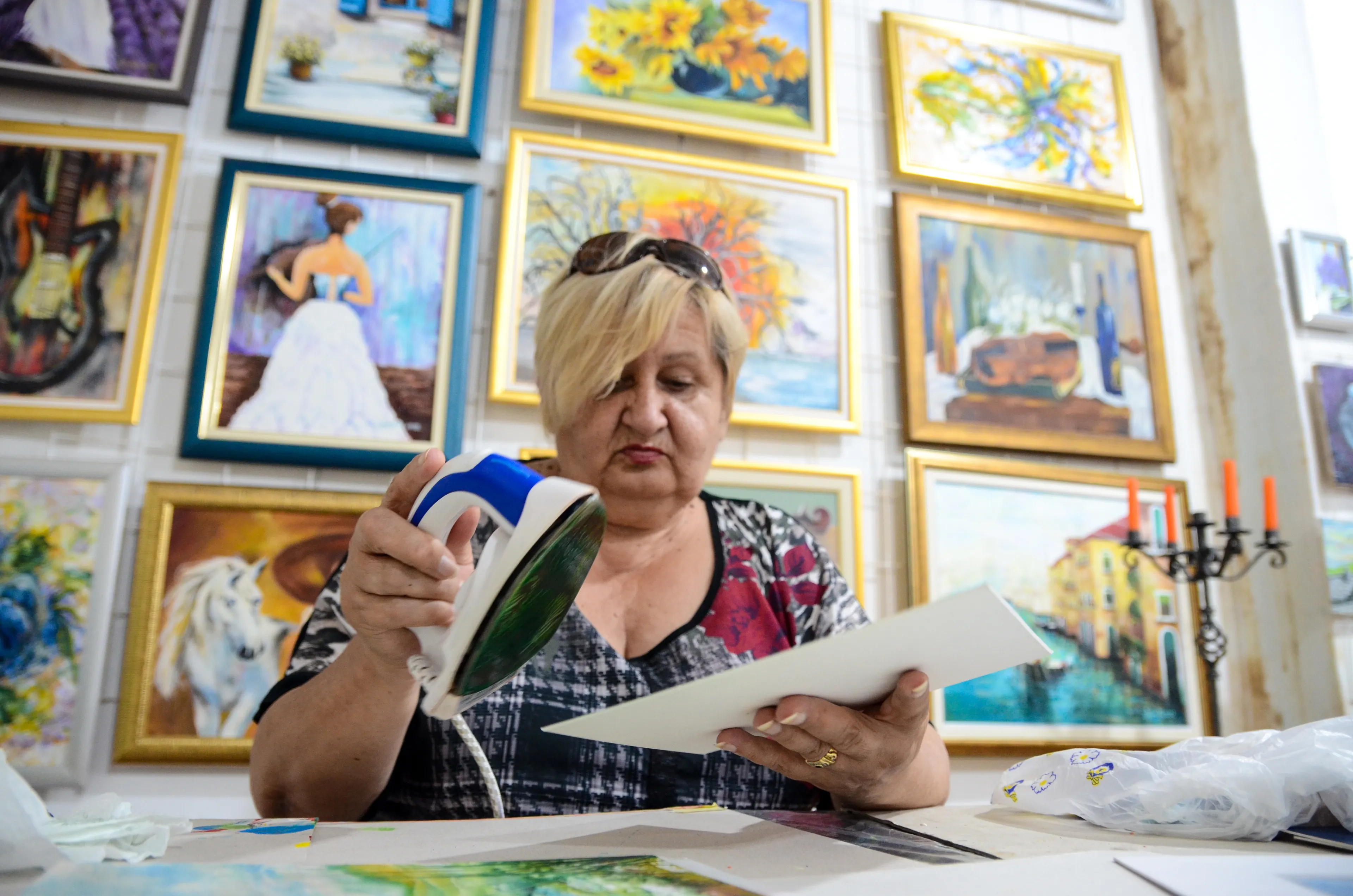 This Bosnian Woman Paints With Home Irons