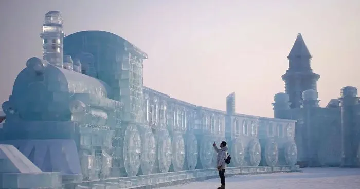 These 24 Breathtaking Photos From Harbin Snow And Ice Festival Will Make You Wanderlust