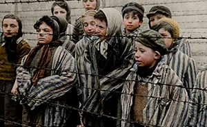 My 10 Colourised Photos Show The True Horror Of The Holocaust