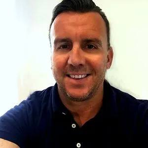 Paul Knowles